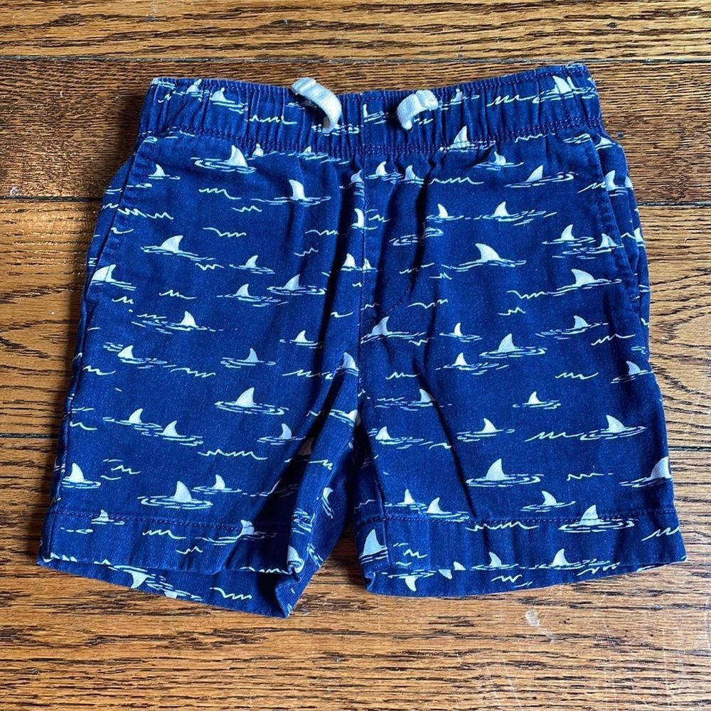 Boys 4/4T 8 Piece Bundle - Picture 10 of 15
